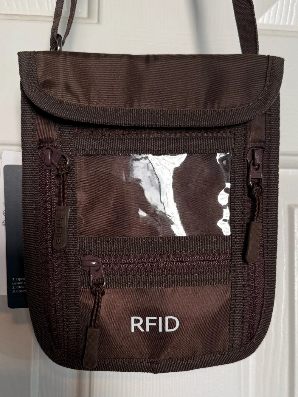 FOLDIE TRAVEL DOCUMENT HOLDER BROWN
